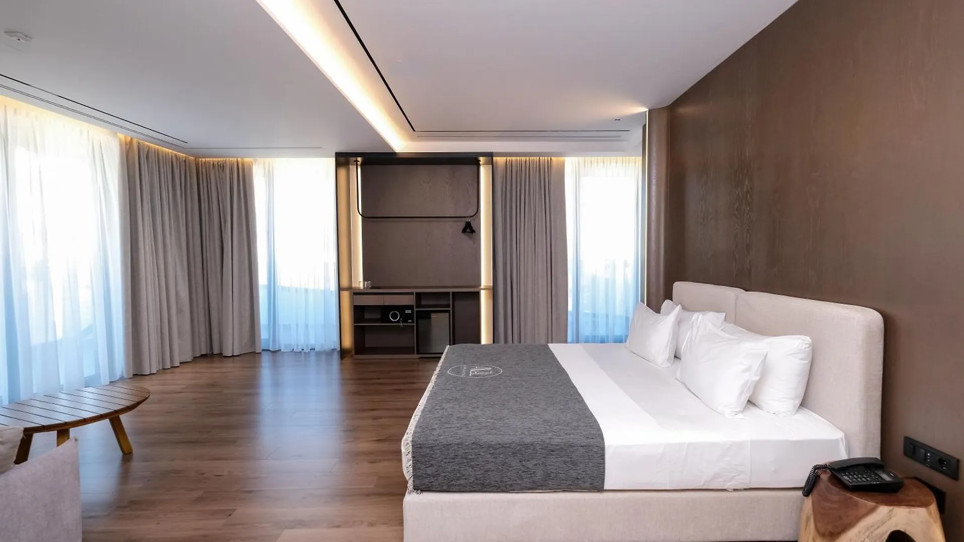 Avanel Signature Saranda 5*,  Albania