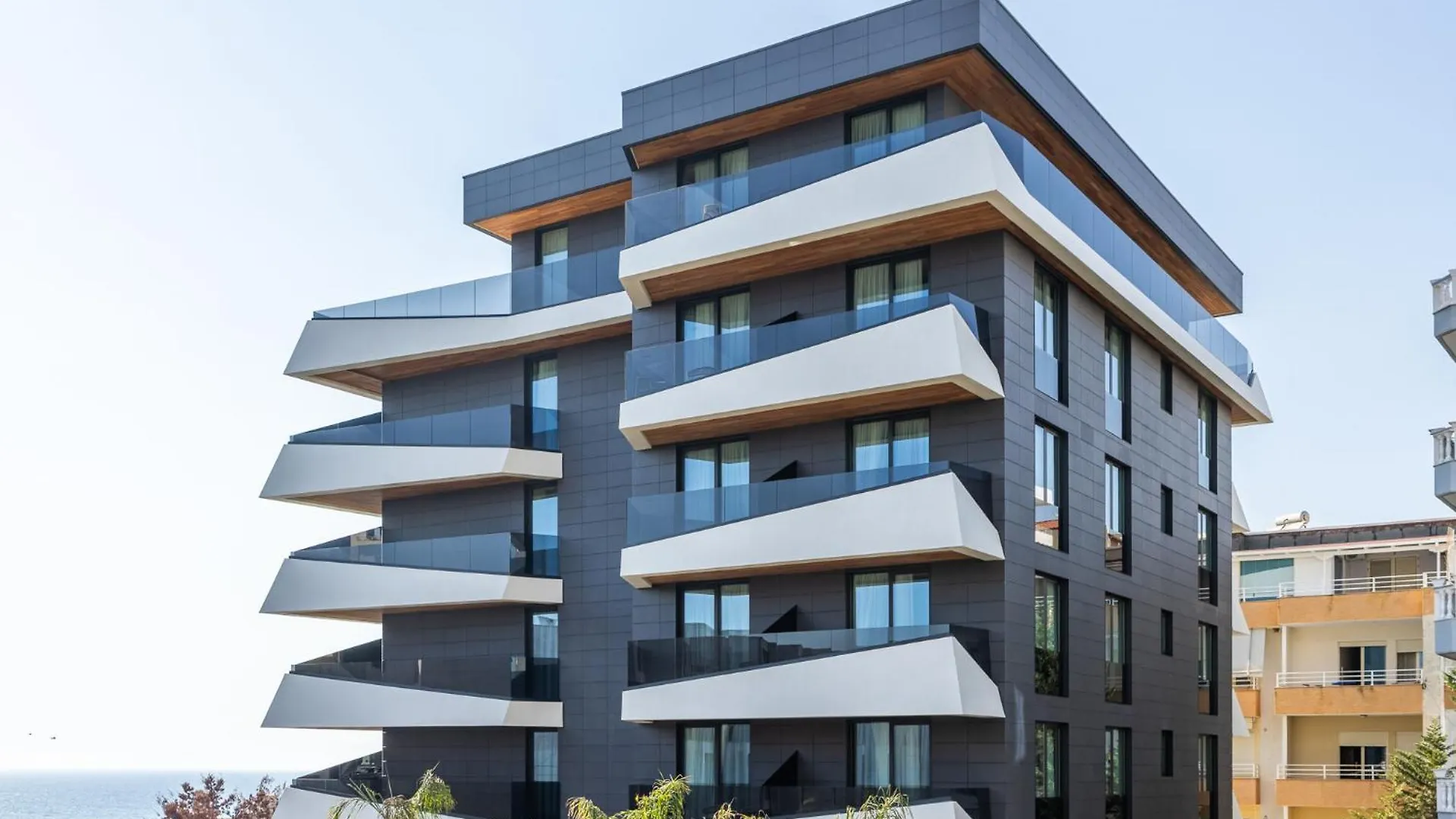 Avanel Signature Saranda Hotel