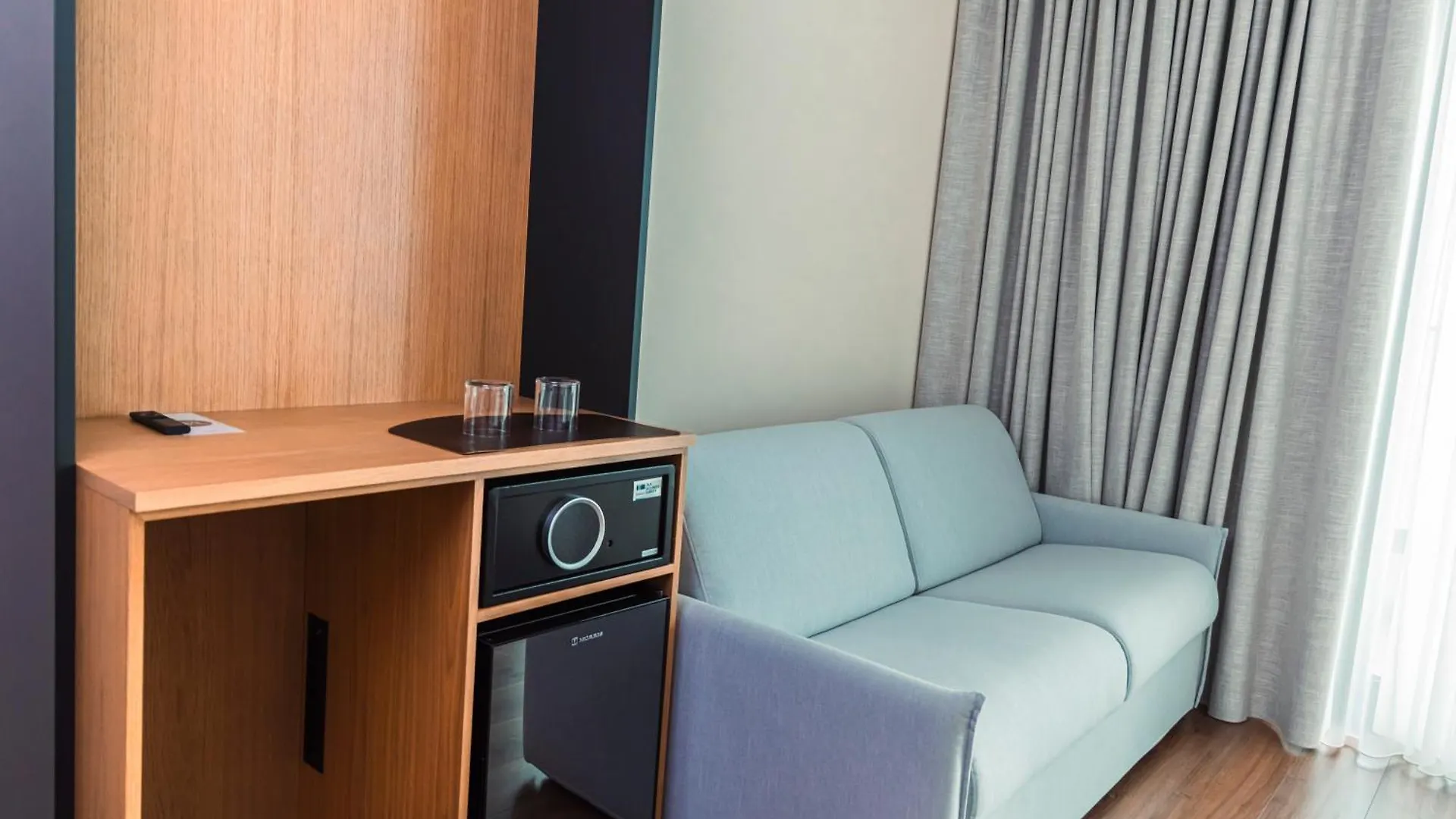 Avanel Signature Saranda 5*,  Albania
