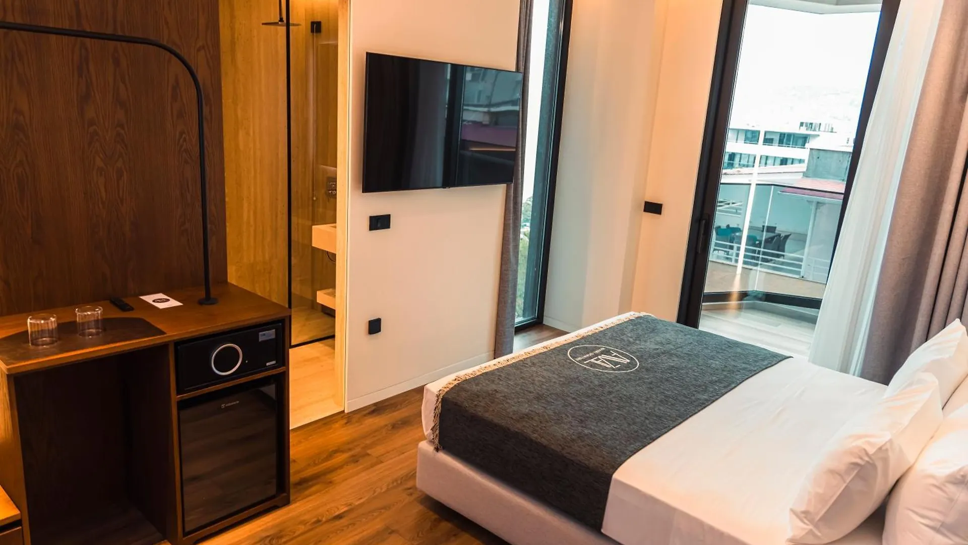 Avanel Signature Saranda Hotel