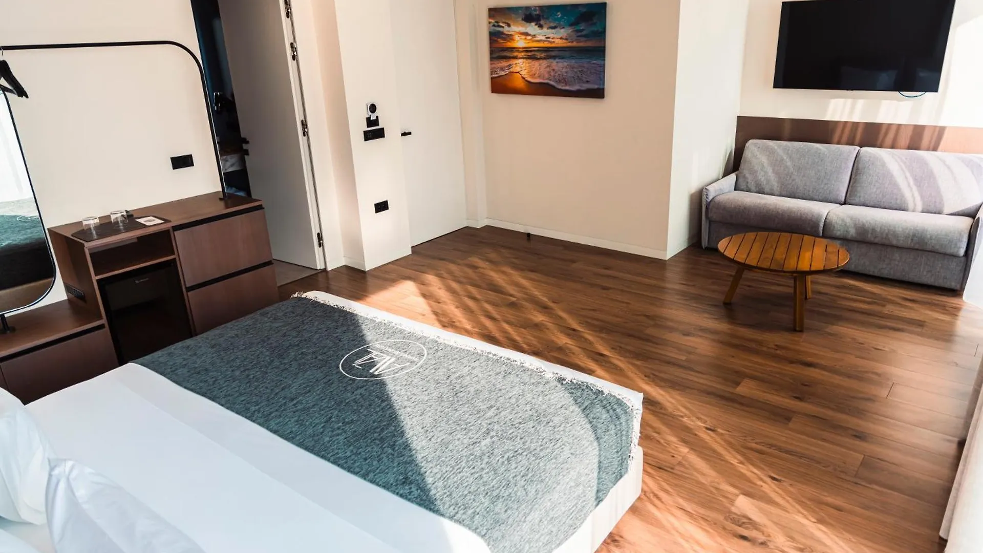 Avanel Signature Saranda Hotel